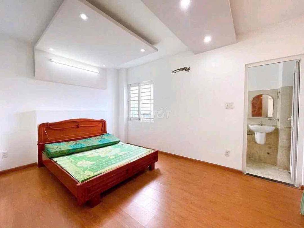 To rent 5 x17 for 10 million