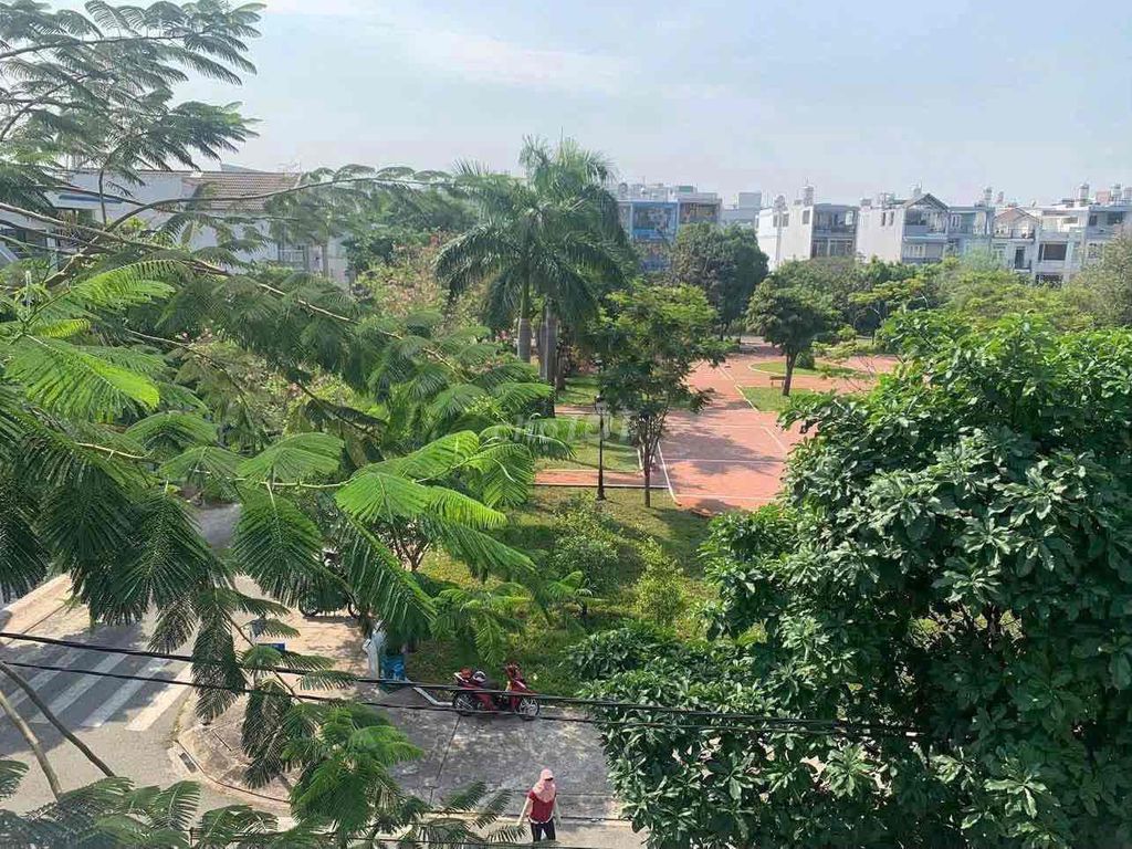 Send a Ranger across the street from Akela Park, area 10 x20 Xd 2 stories.