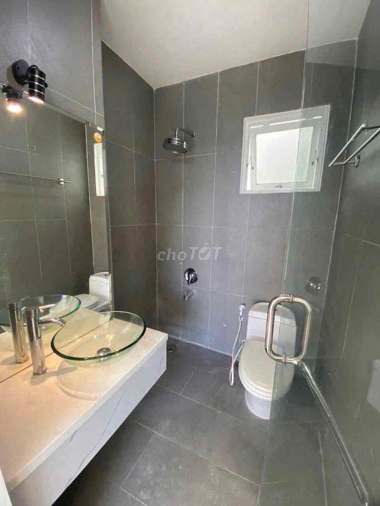 Renting four stories as an office-- marketing to, Tân Hưng, District 7