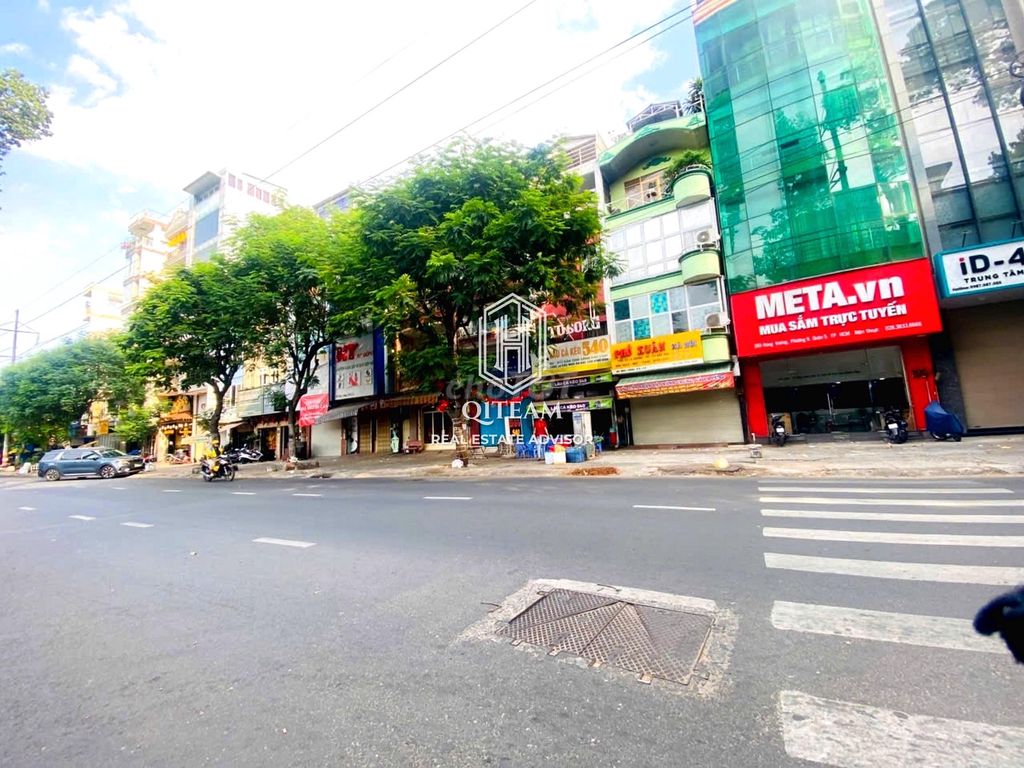 There's an elevator - 303 Hùng Vương, 5-0, 6-foot county, wide summers - 6 floors.