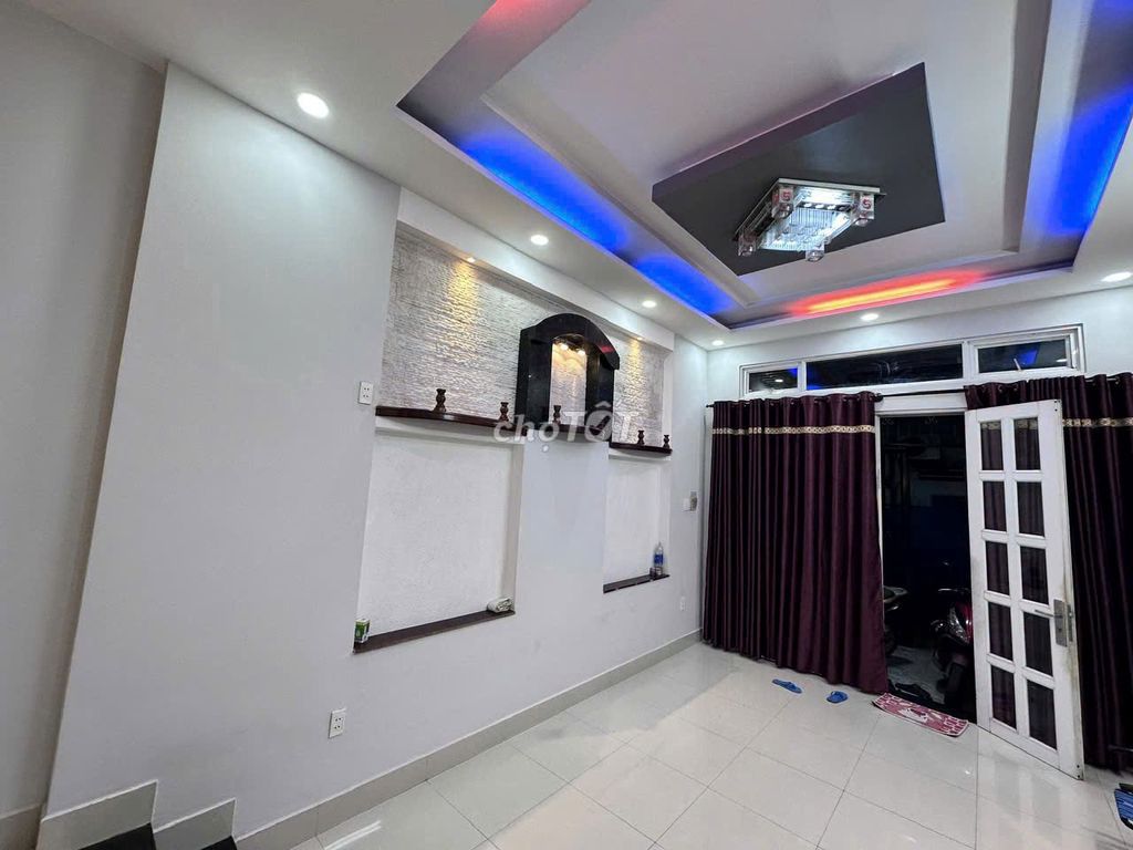 Rent an alley house on số 2 Gò Vấp 4 x 15 meters 3 bedroom 2 upstairs
