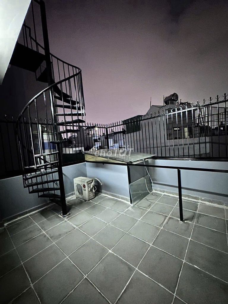 Rent an alley house on số 2 Gò Vấp 4 x 15 meters 3 bedroom 2 upstairs