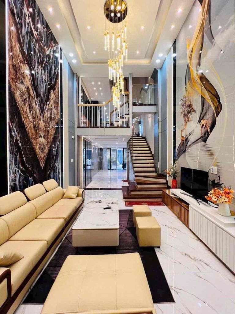 Renting a nice 4 x 18 house for 28 million
