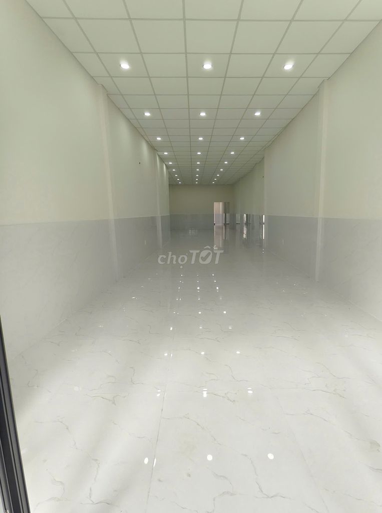 Corner of 3/2 Super Bowl 11 6 x 30 meters 180 meters 29.5 million