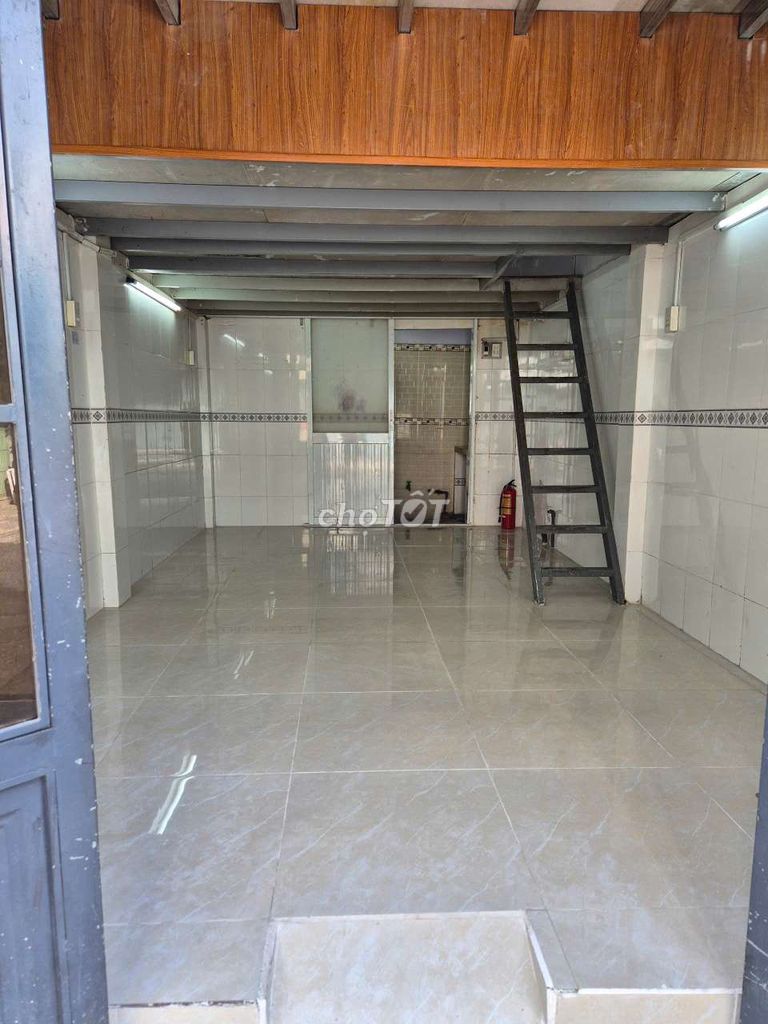 Two Phạm Văn Chiêu bedrooms, Gò Vấp 01 0130 m2 01:5.8 million a month.