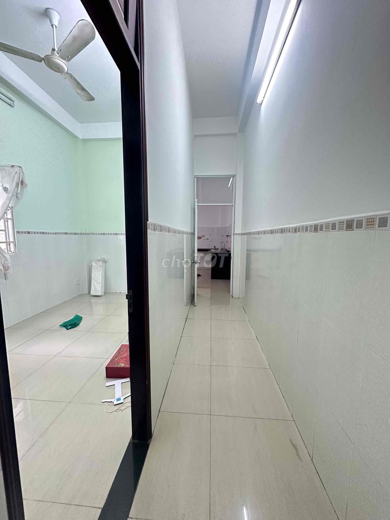 Rent the h8 m Khu Bàu Cát (1903) 14 tb. area: 4 meters x 21 meters 2 floors cost 15 million