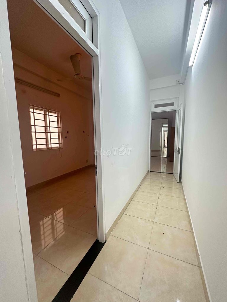 Rent the h8 m Khu Bàu Cát (1903) 14 tb. area: 4 meters x 21 meters 2 floors cost 15 million