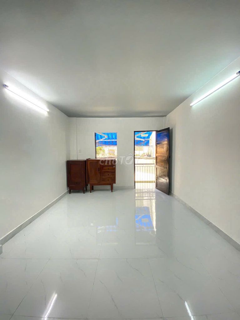 It's the owner who rents the original house - Trần Phú, District 5