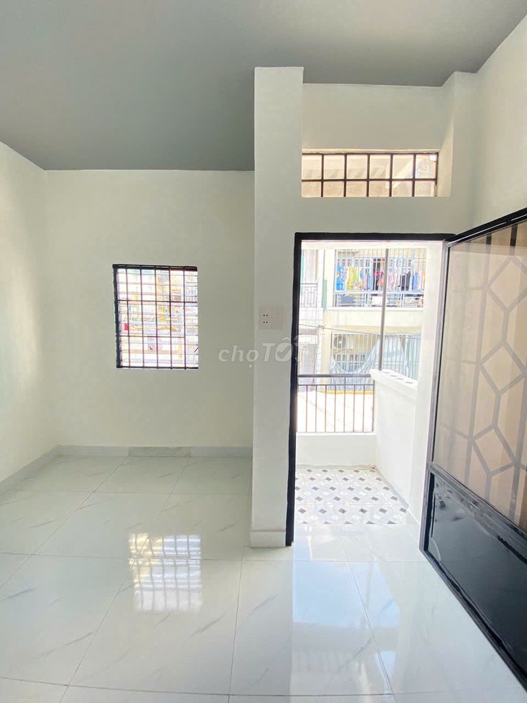 It's the owner who rents the original house - Trần Phú, District 5