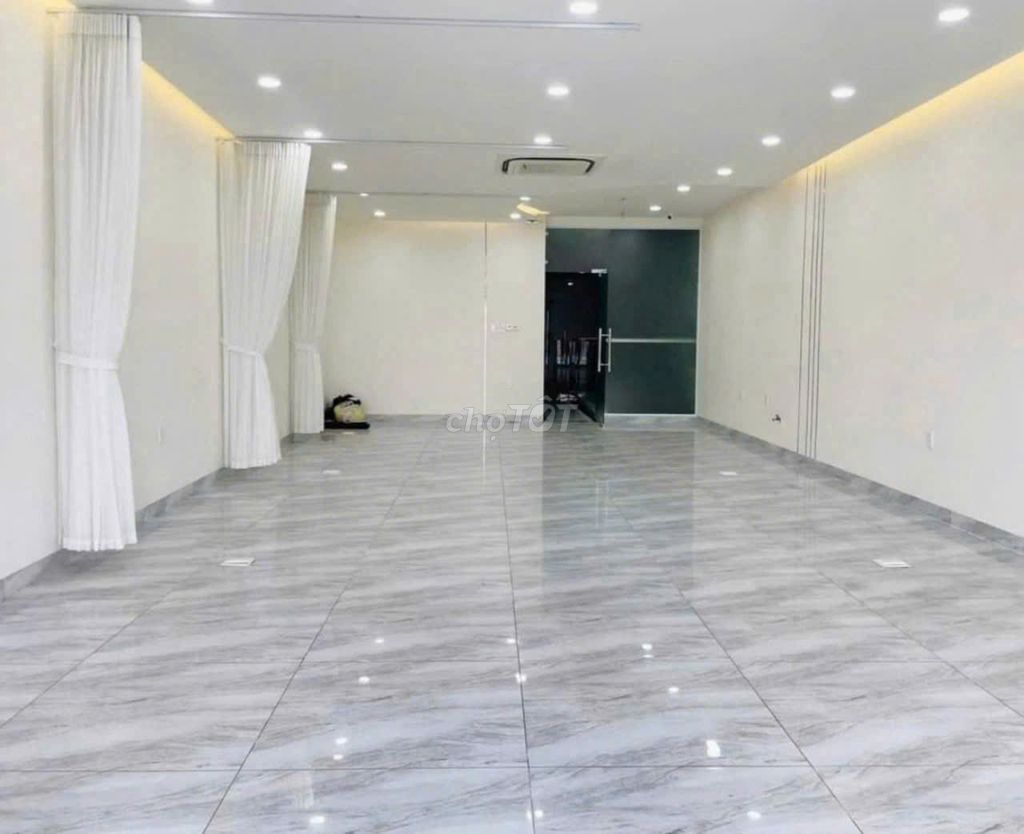 Rents 461 B Nguyễn Đình Chiểu, board, Ho Chi Minh