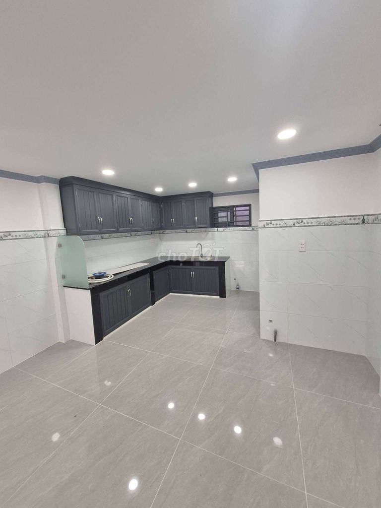It's a four-by-six-foot apartment. It's a two-room, two-foot apartment. It's 100 percent paint.