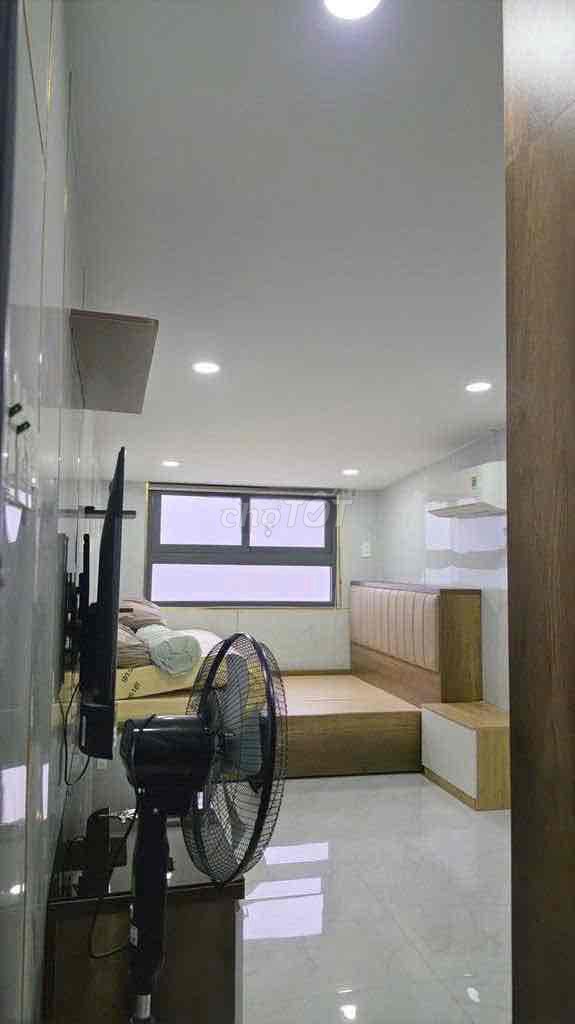 3 floors to Nguyễn Thị Minh Khai secure District 3.