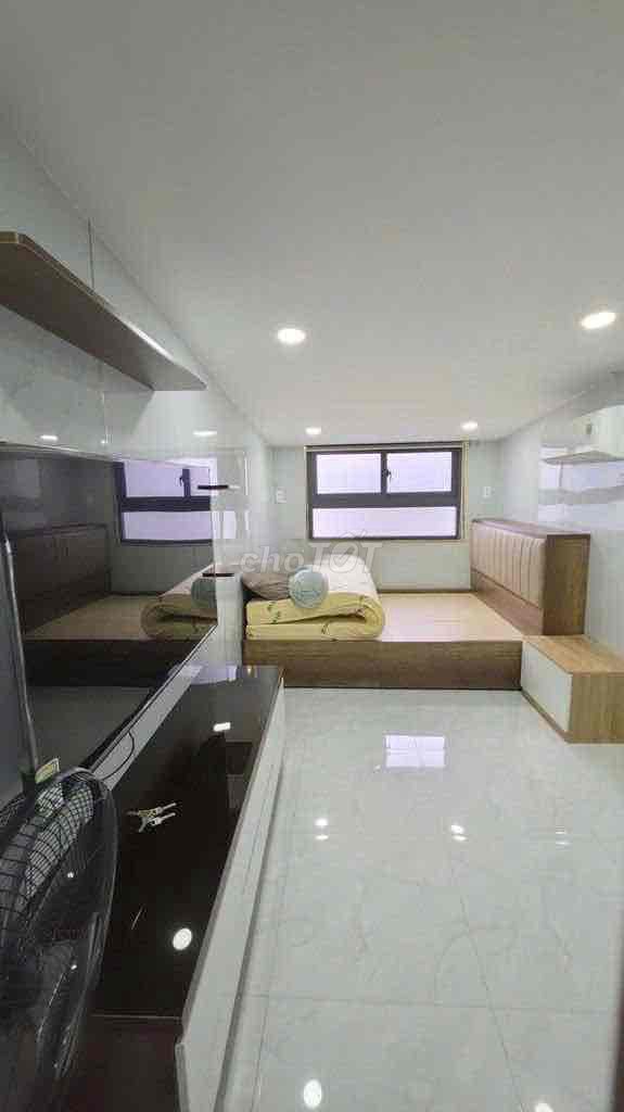 3 floors to Nguyễn Thị Minh Khai secure District 3.