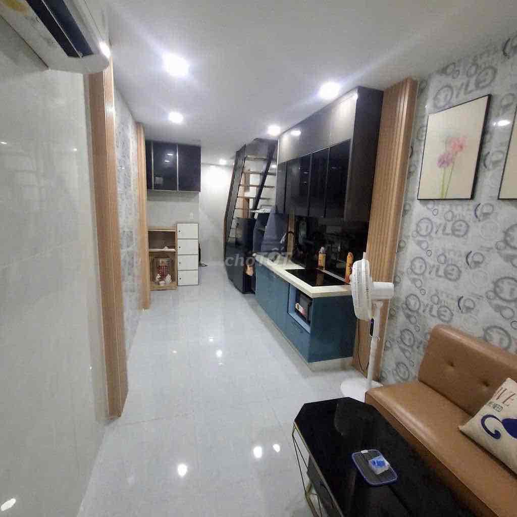 3 floors to Nguyễn Thị Minh Khai secure District 3.