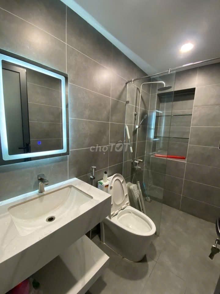 Need to rent a cash house at 7 m. 266 A Đồng Đen-7.QTân Bình.