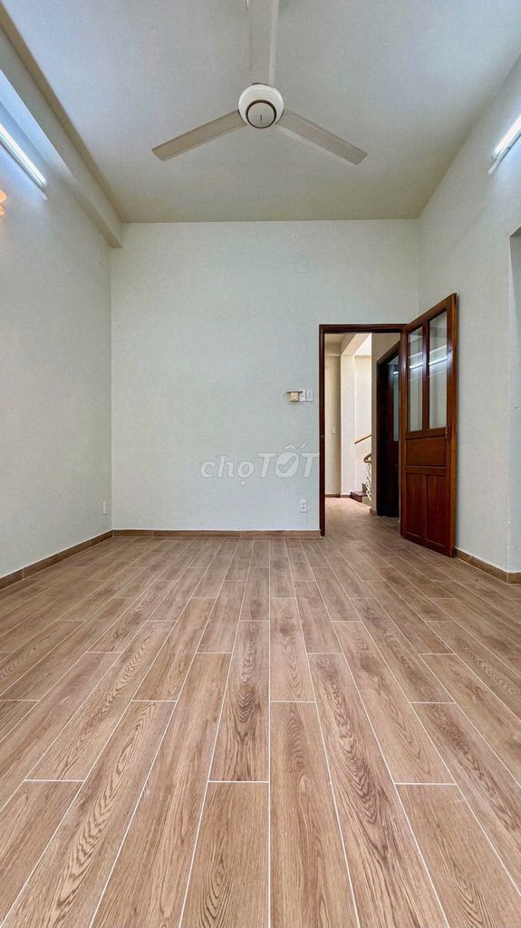 Rent car alley 26/12 D Nguyễn Bỉnh Khiêm - across 6 M, 6 mx9