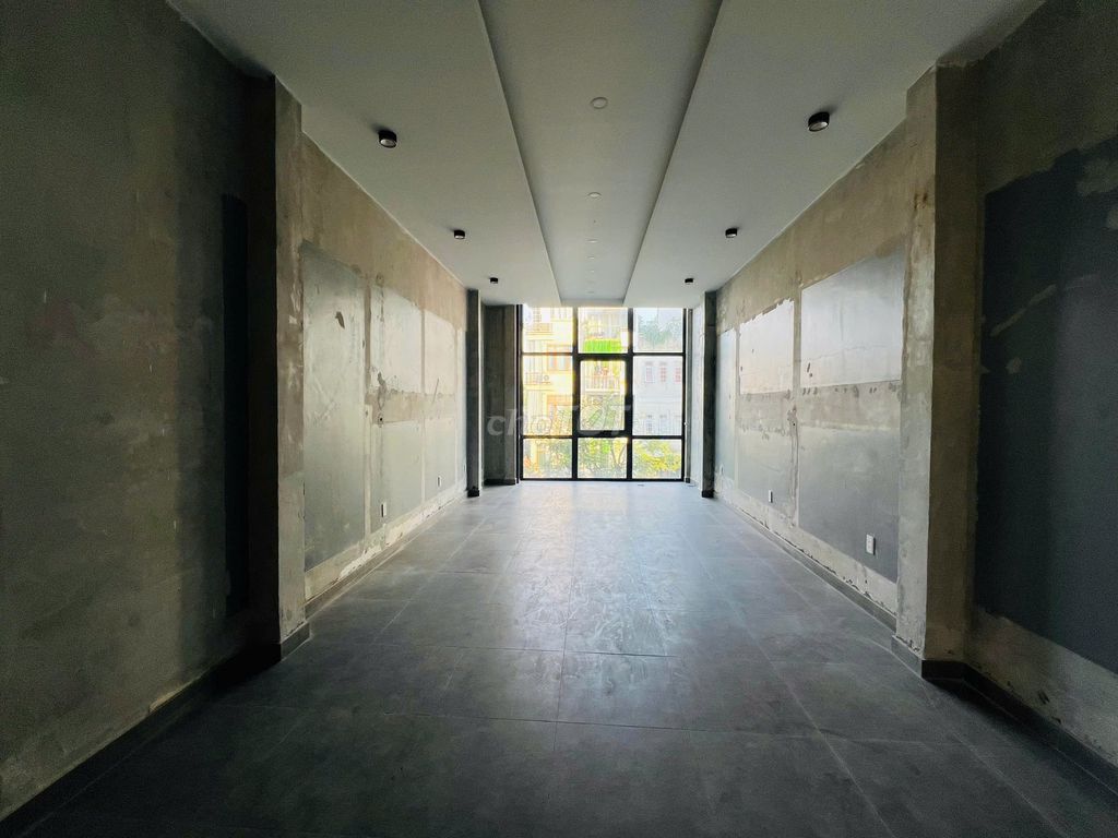 Rent 42 Trịnh Văn Cấn, District 1 - 3th floor - 60 million