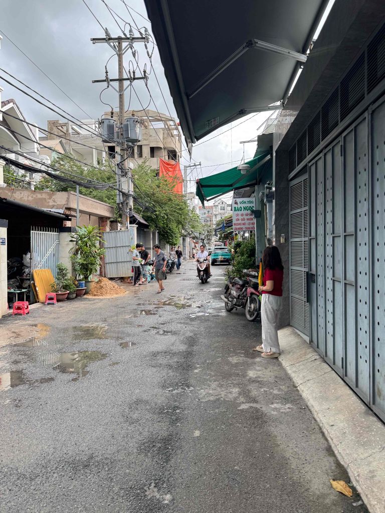 Rent an 380/ Phạm Văn Chiêu Gò Vấp alley