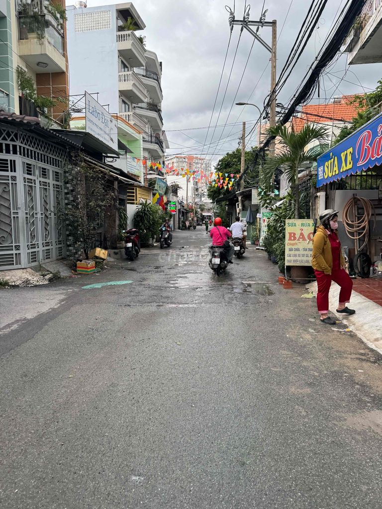 Rent an 380/ Phạm Văn Chiêu Gò Vấp alley