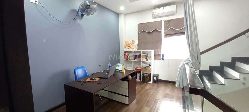 Mega Village.Q.N. 9 for rent, 75 meters, 3 bedrooms, basic interior.