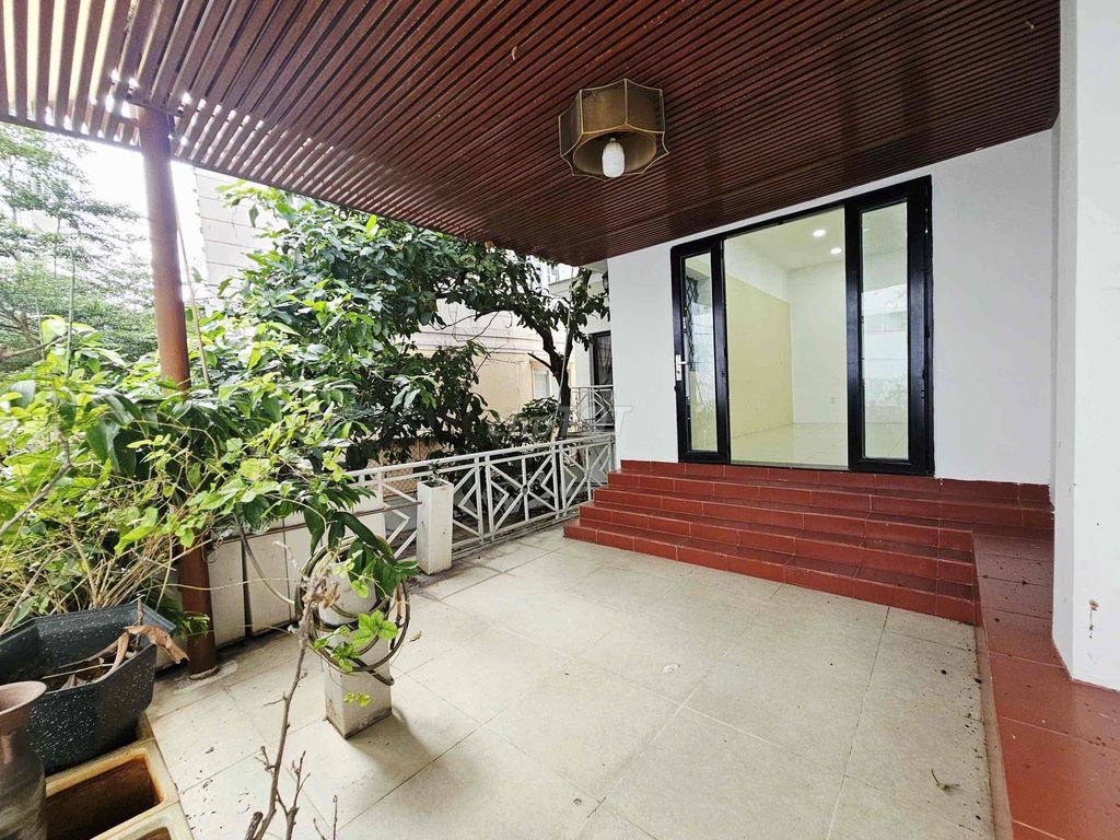 It's the owner of the 12 x 15 M villa, Nguyễn Văn Trỗi, Tân Bình