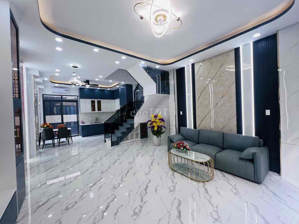 Hire the Grand Central Park Autoway, Full Seven, Mount Chun Bridge