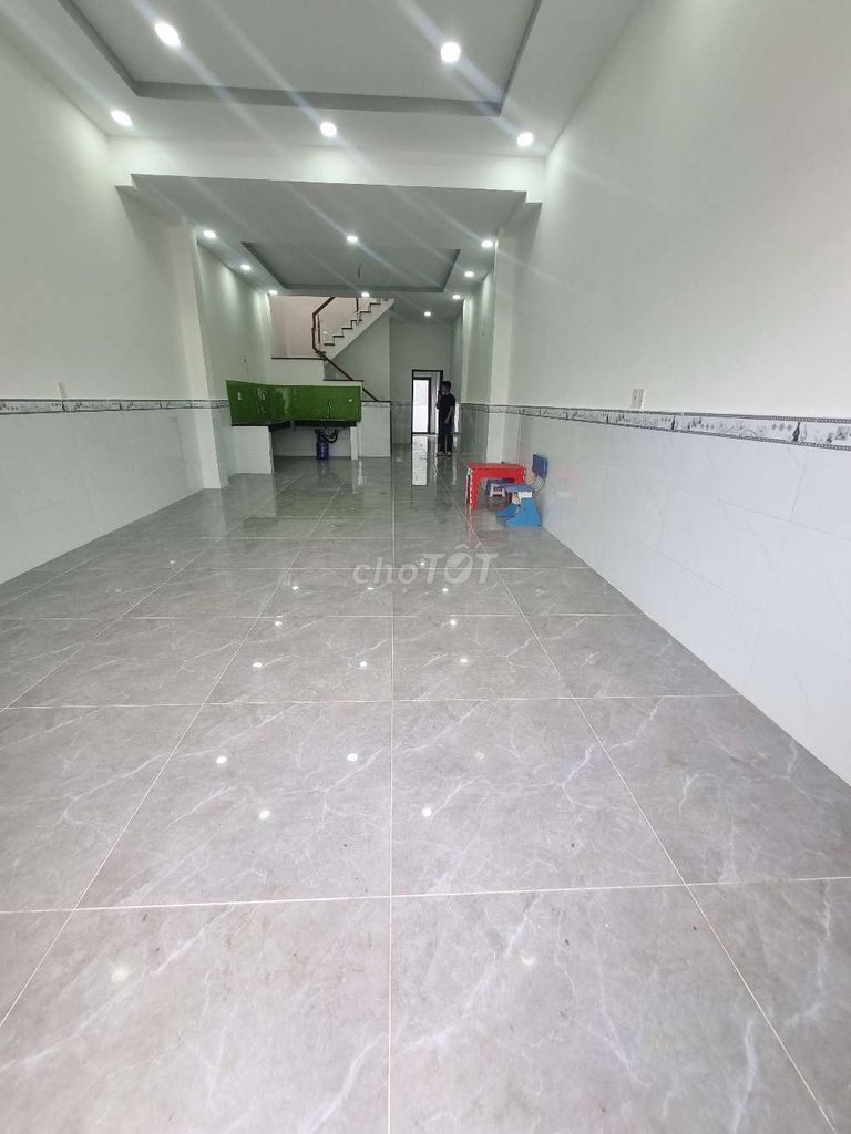 Rent 1. Bà Điểm area 4.4 x23-1 upstairs -3 bedroom -2 toilets, road traffic