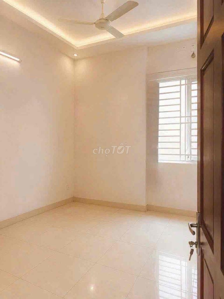 Rent the Tên Lửa. New
