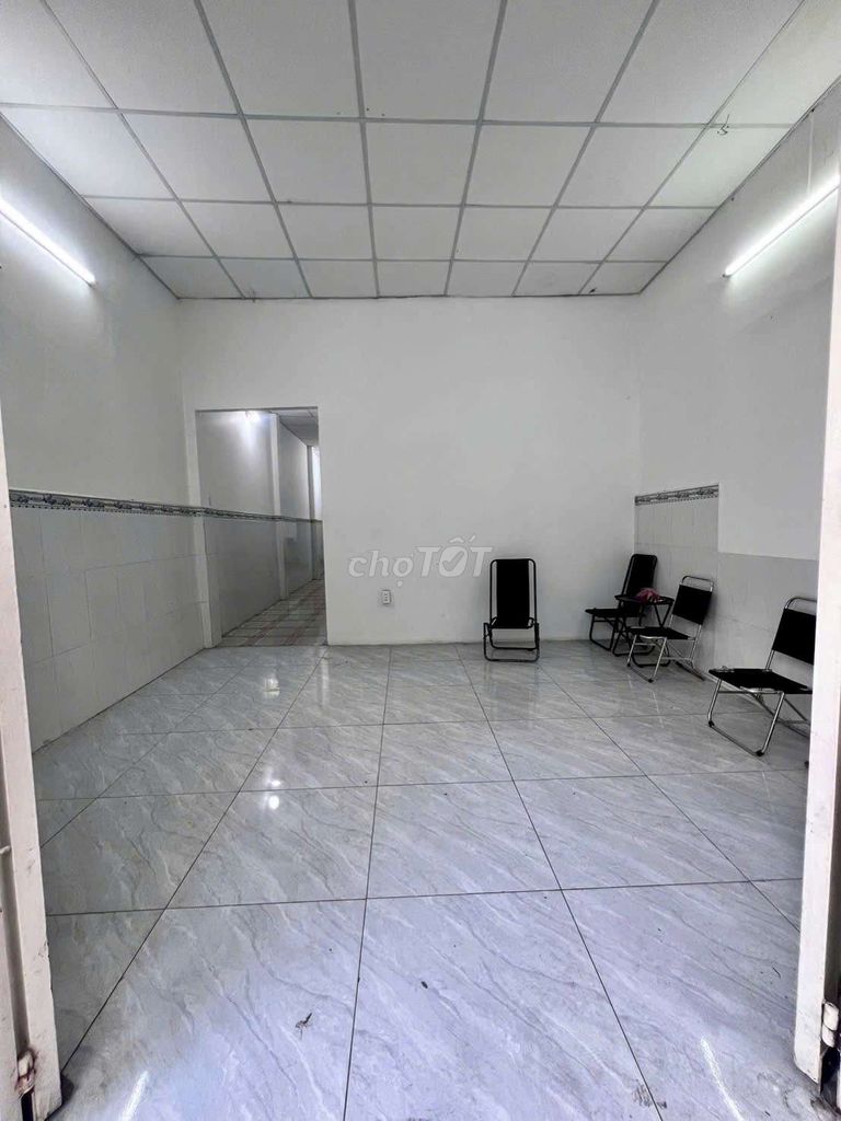 Hire 5 x 18 alley 184 Lê Đình Cẩn