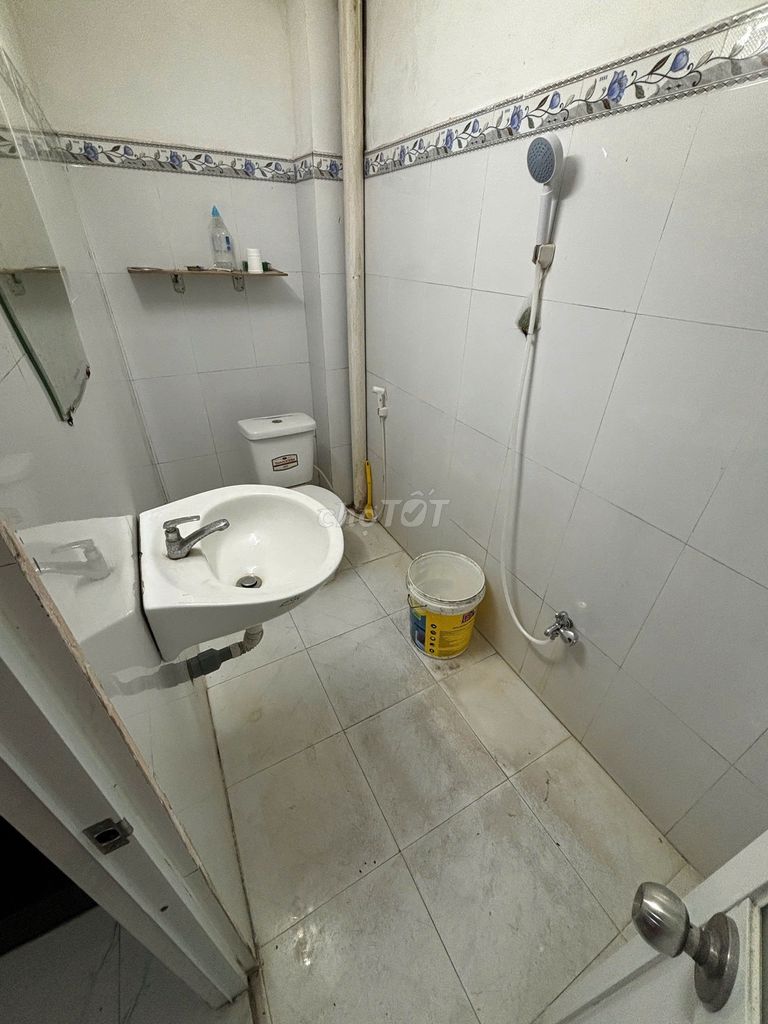 Rent the nx Bùi Quang Là. 1 st. 1 .1 .1 .1 .1 bedroom 1 .1 .1 .
