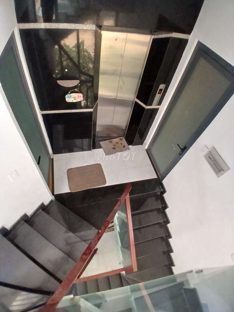 Rent elevator 38 ha-four floors- 6-18 M-Tân Thới Nhất District 12