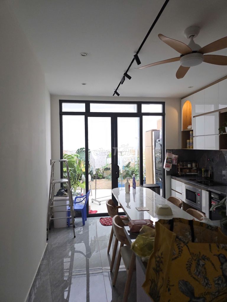 Rent the original house with a garden - Kadc Jamona Golden Silk, District 7