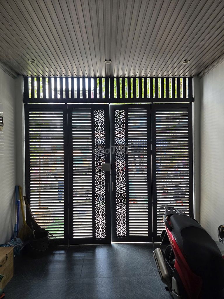 Rent the original house with a garden - Kadc Jamona Golden Silk, District 7