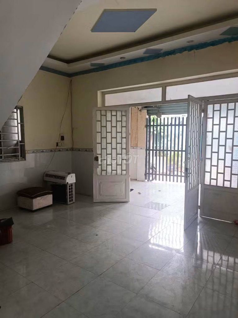 The House of Tell rents, Fungg, Oil Queen One, 6 million a month