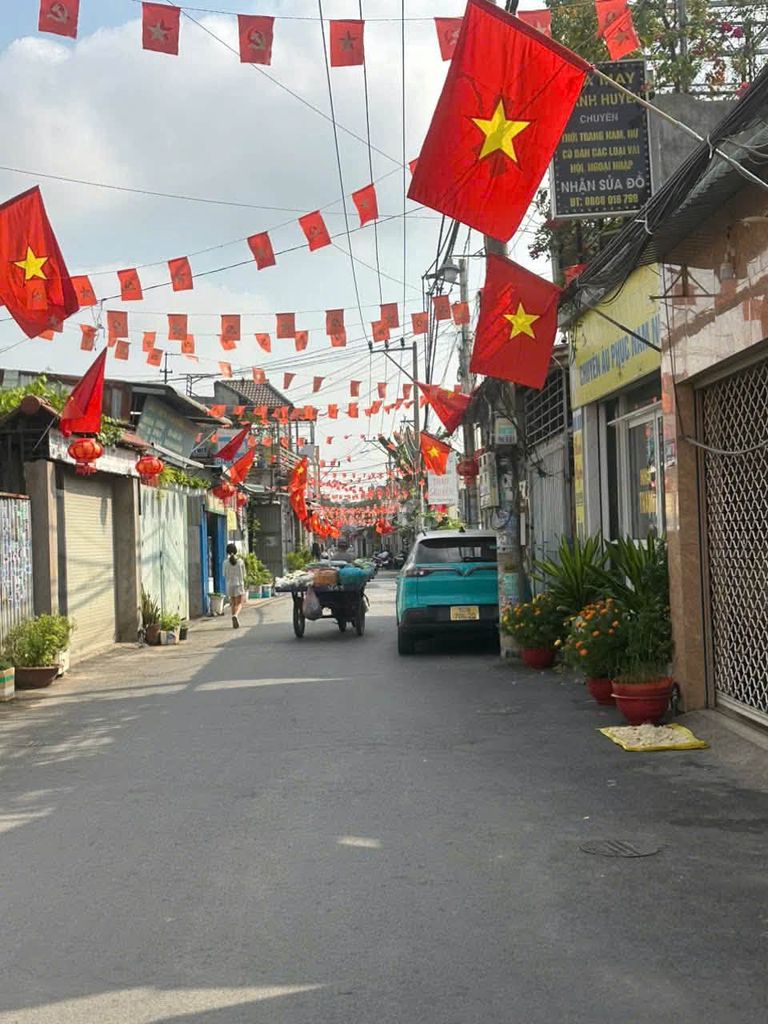 Rent the ground floor near Đoàn Thị Kia Market.