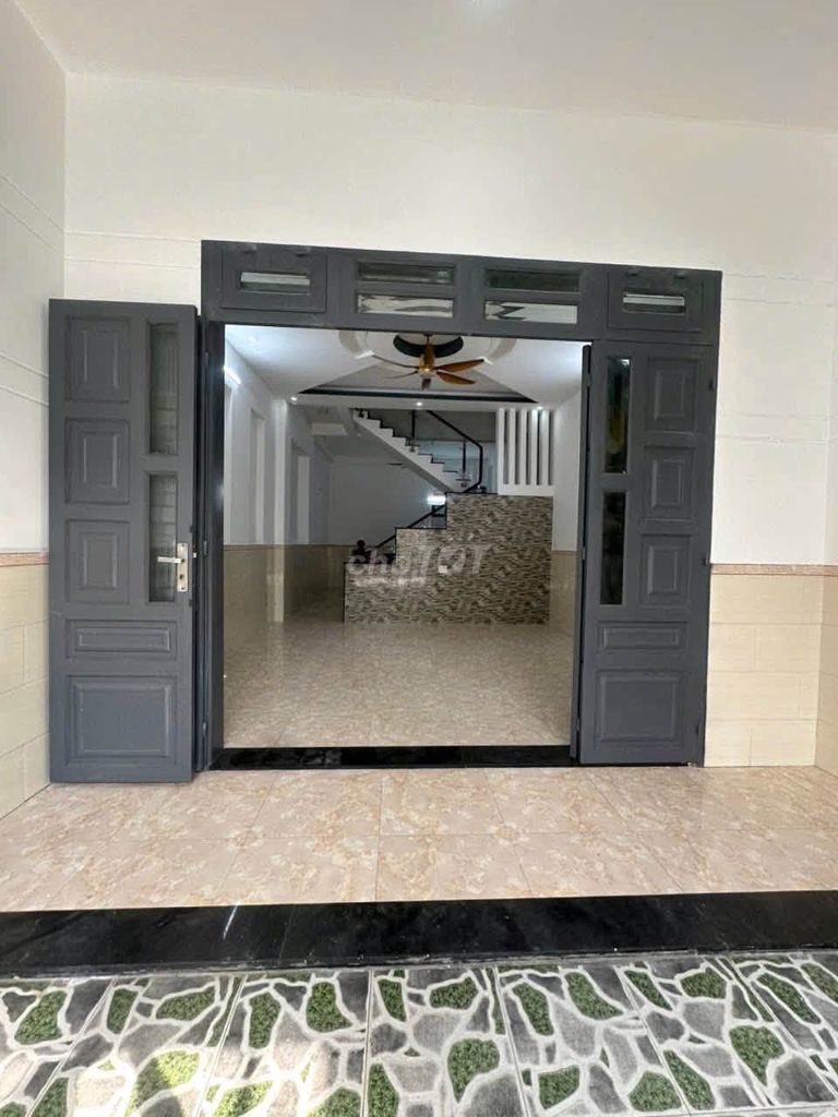 Rent the ground floor near Đoàn Thị Kia Market.