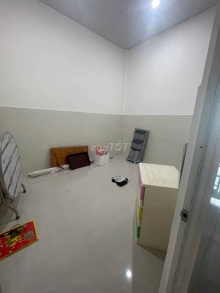 Rent a house at 100 meters and near the border of D.O.C.