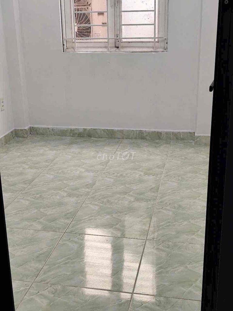 Rent the original apartment-- Tô Hiến Thành street 10 to 6 bedrooms - 4 toilets