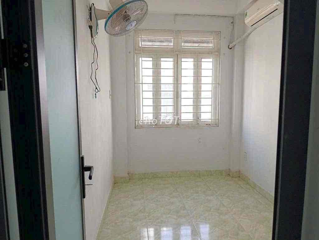 Rent the original apartment-- Tô Hiến Thành street 10 to 6 bedrooms - 4 toilets