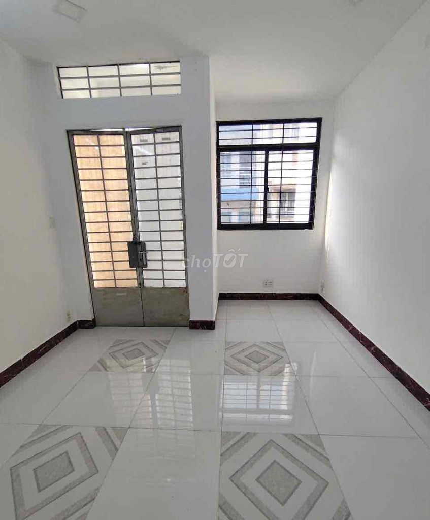 Rent a business cash house-- Vĩnh Viễn District 10 - 5 floors.