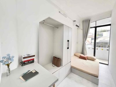The apartment is two. The balcony bedroom is 60 meters. Tô Hiến Thành.