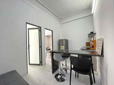 The apartment is two. The balcony bedroom is 60 meters. Tô Hiến Thành.