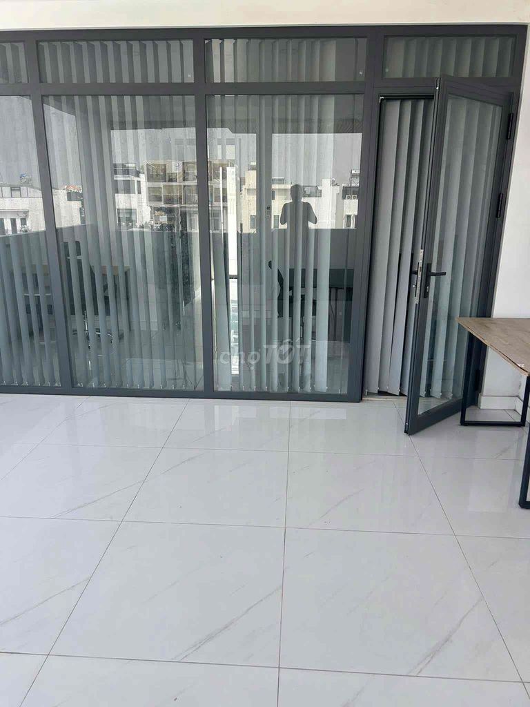 Rent the Trương Văn Bang cash house 6 bedroom 7 toilets at 50 million with elevators