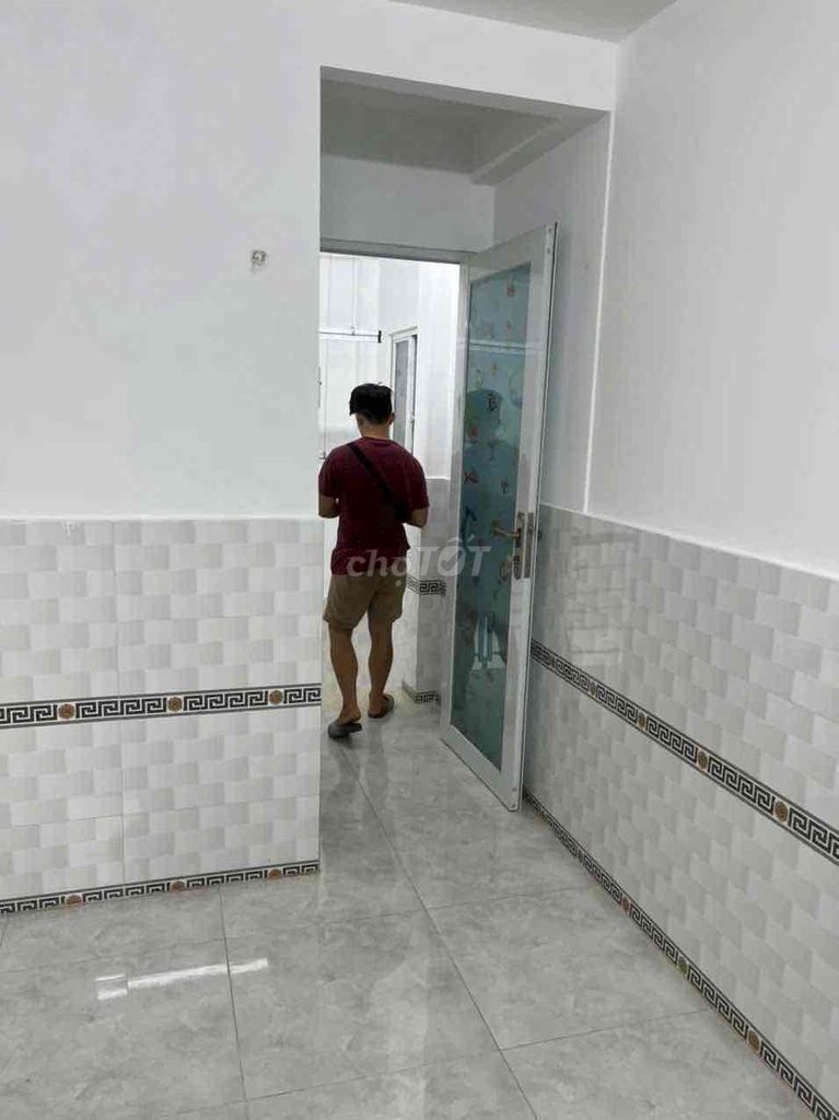 Rent the original house-- Hồ Thị Kỷ street, 10-4th floor-- 3 bedroom - 4 W.