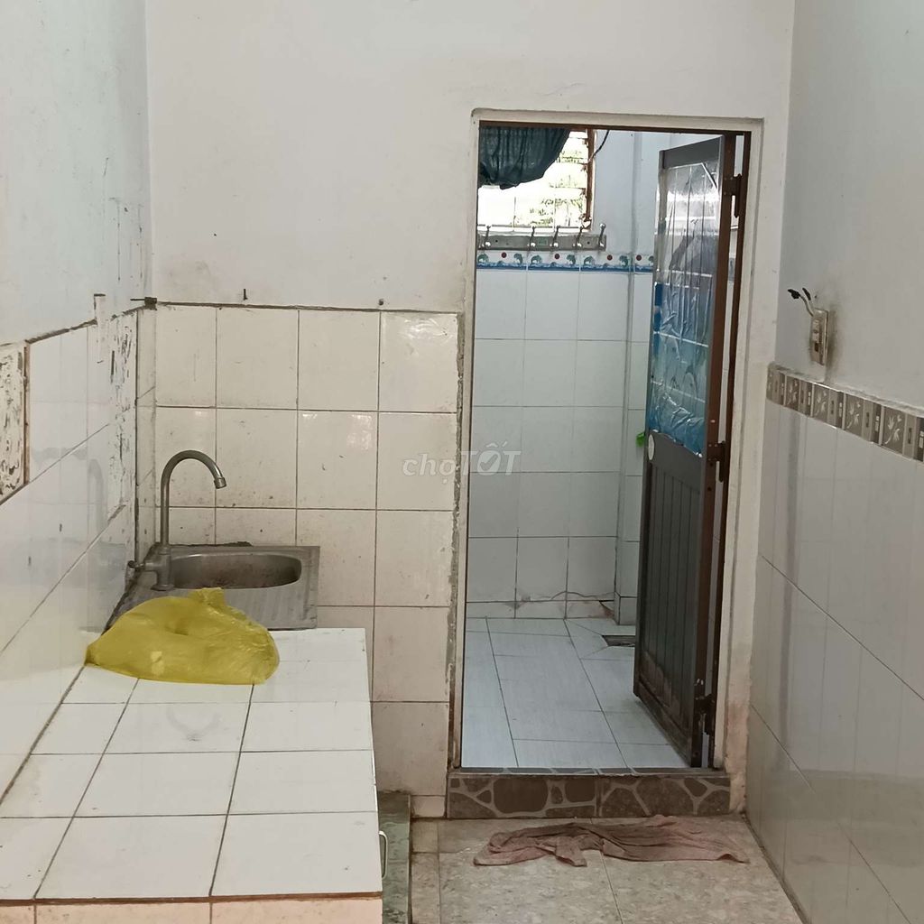 Let's rent out the entire first floor.