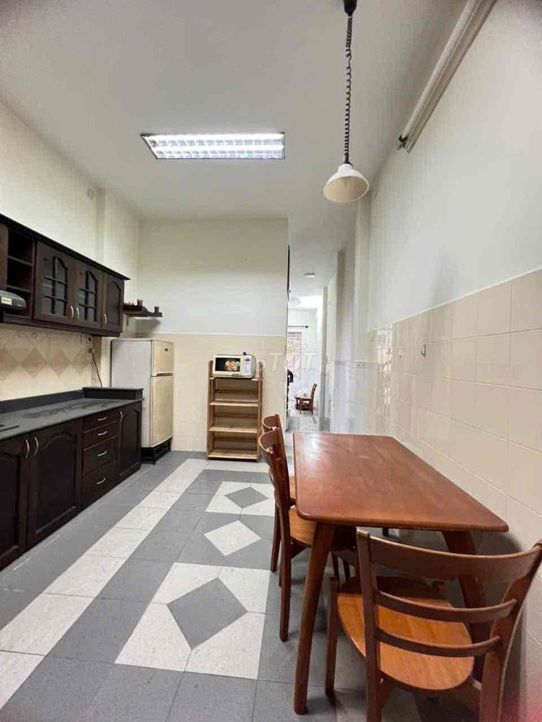 Rent the original apartment-- An Bình, 5-5th floor-- 4 bedroom - 4 toilets.