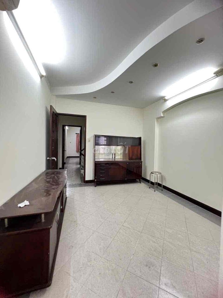 Rent the original apartment-- An Bình, 5-5th floor-- 4 bedroom - 4 toilets.
