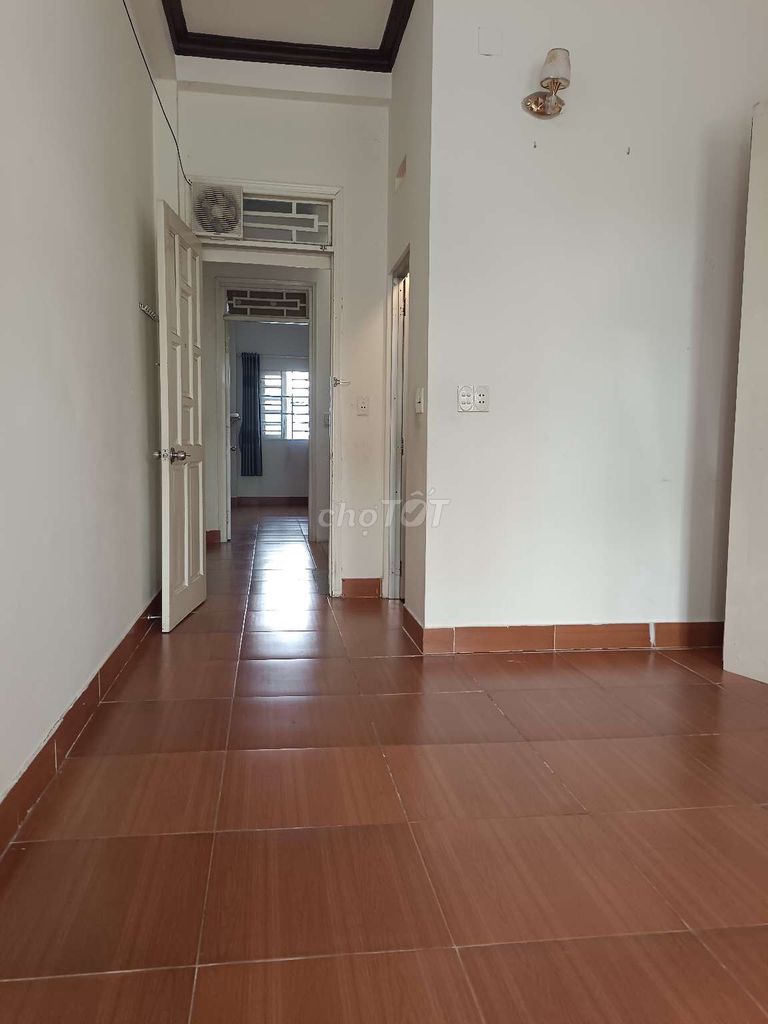 Rent house 4 x 20 casts 1 ground 2 floors of the 8 meters-wide plastic road