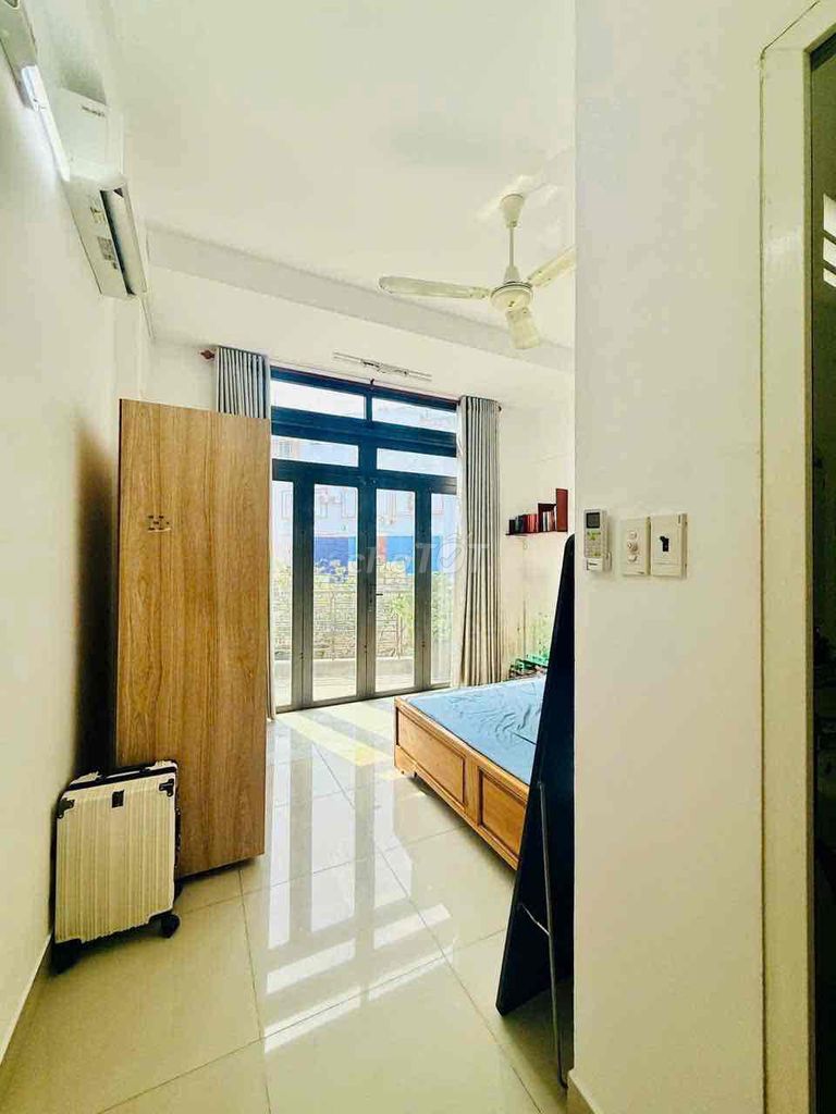Nice two-story bedroom near the Virgin Road.