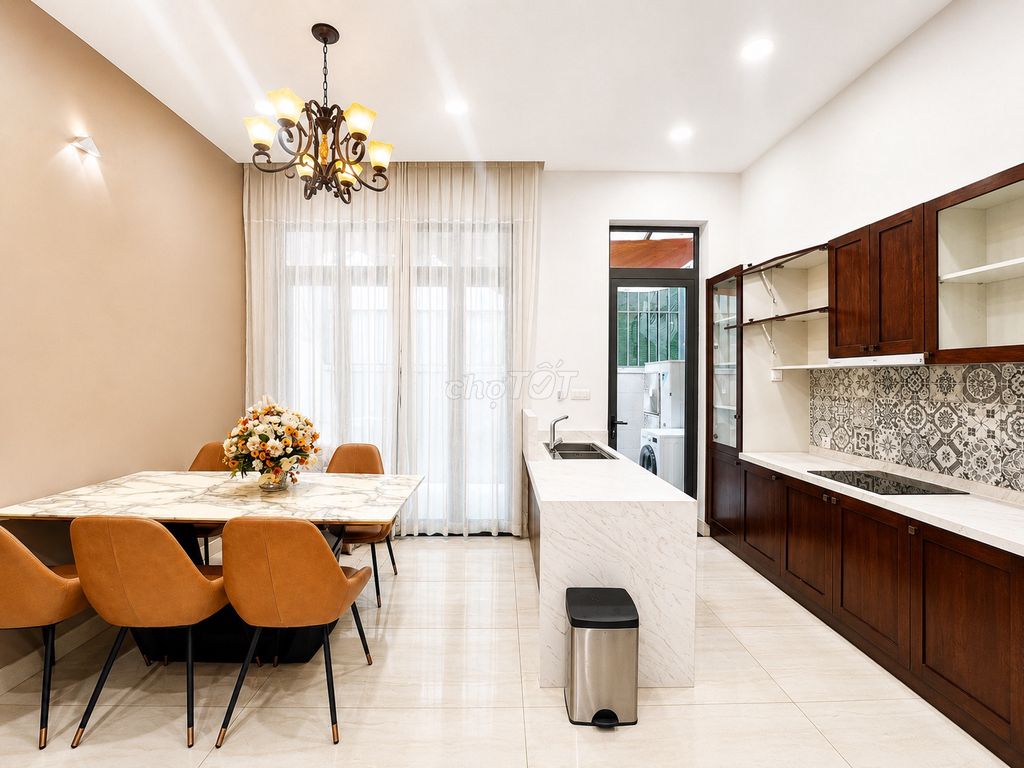 Park view, full interior 5 bedroom 6 toilets, 35 million at home